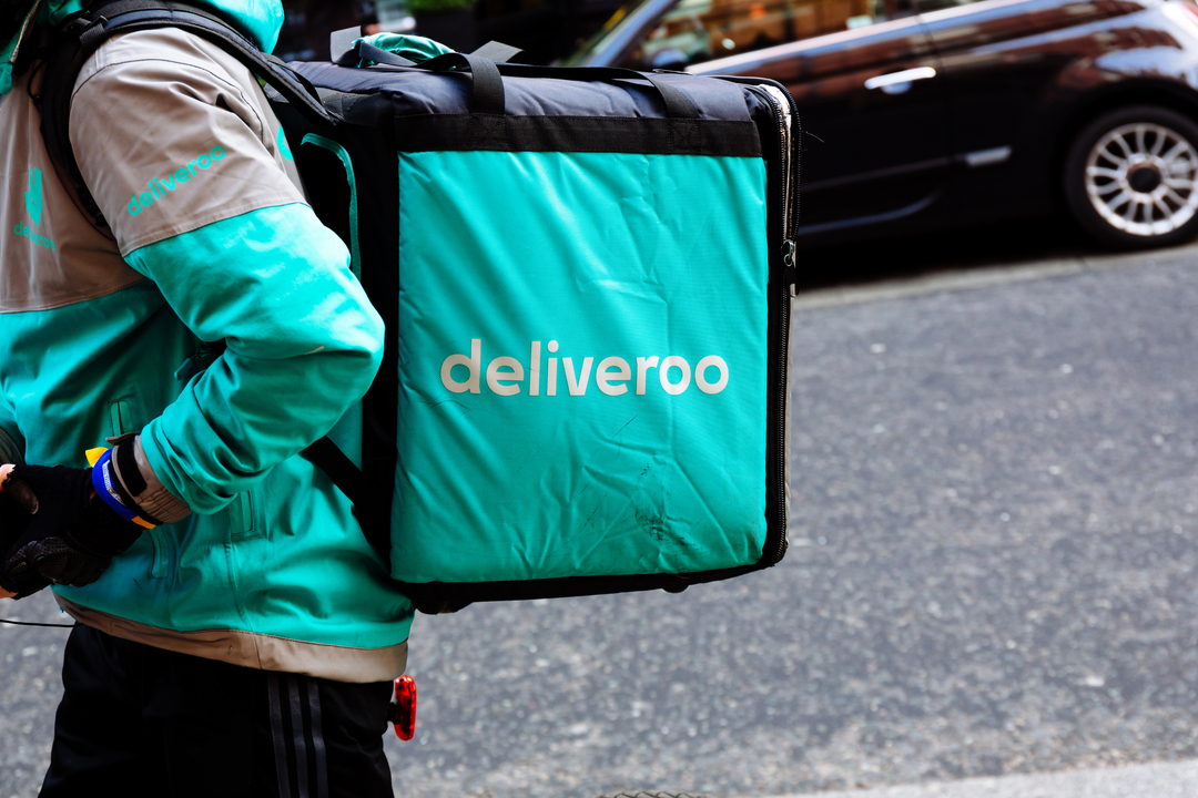 Starbucks launches on Deliveroo