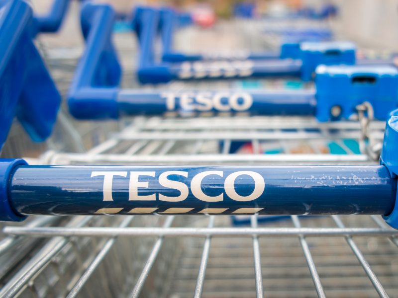 Tesco to sell seedless lemons