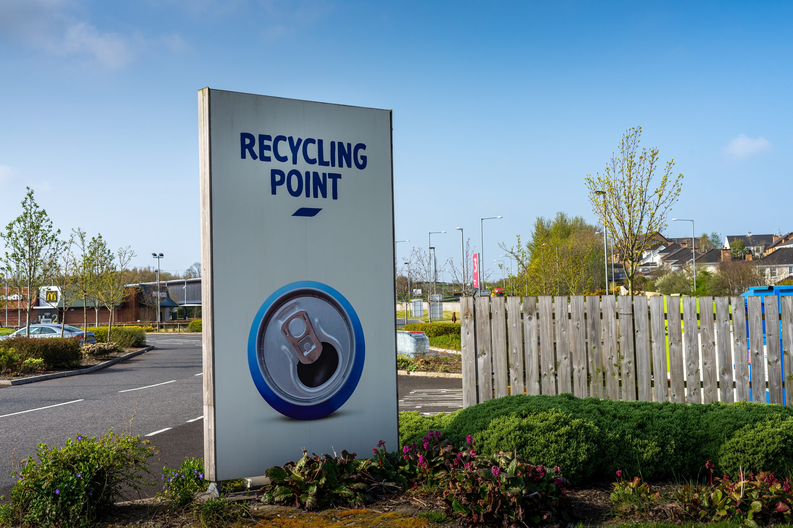WRAP calls on supermarkets to expand plastic recycling
