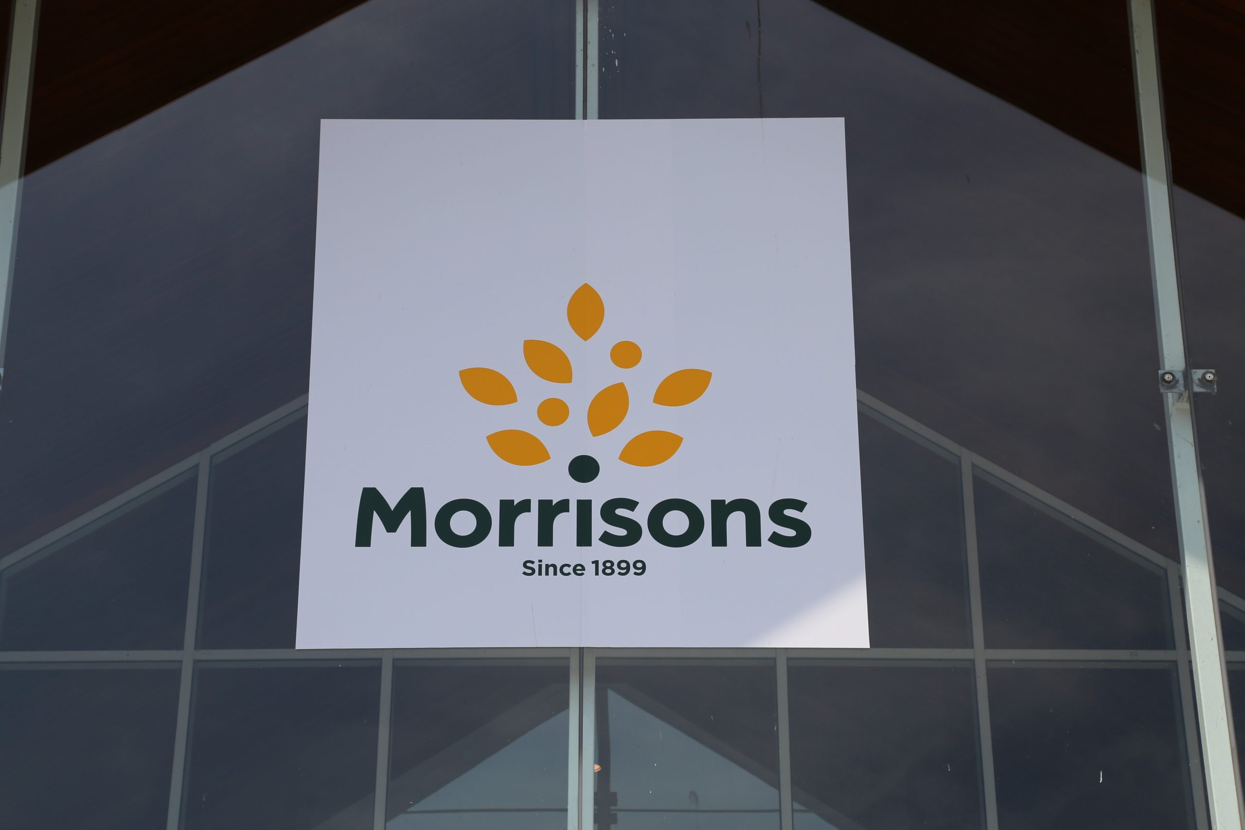 Morrisons delays 'meaningful profit growth' until 2022