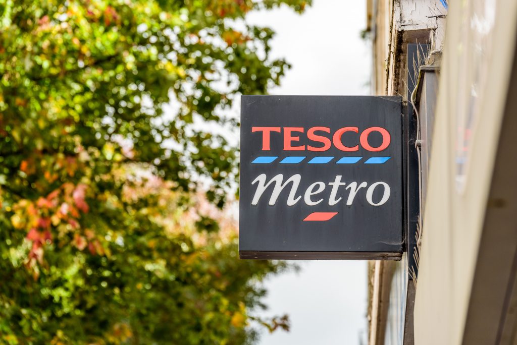 Tesco to hire 30,000 extra Christmas staff