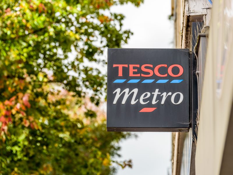 Tesco to hire 30,000 extra Christmas staff