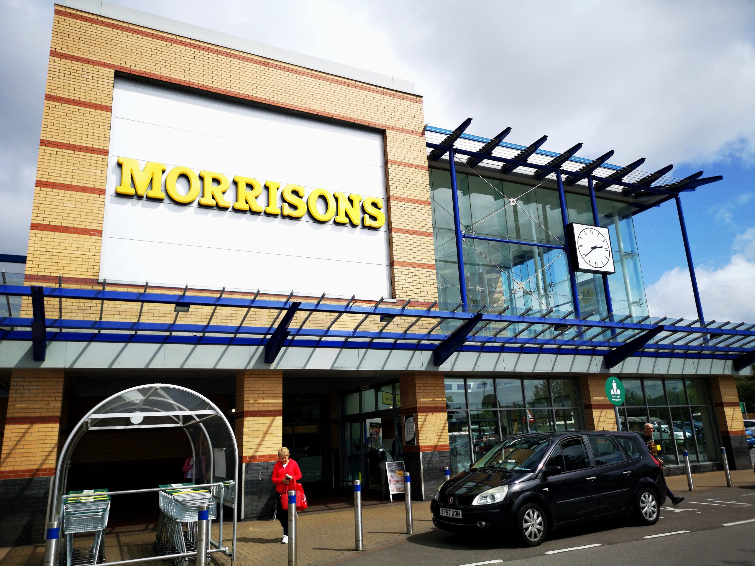 Morrisons rivals to go head-to-head in Saturday auction