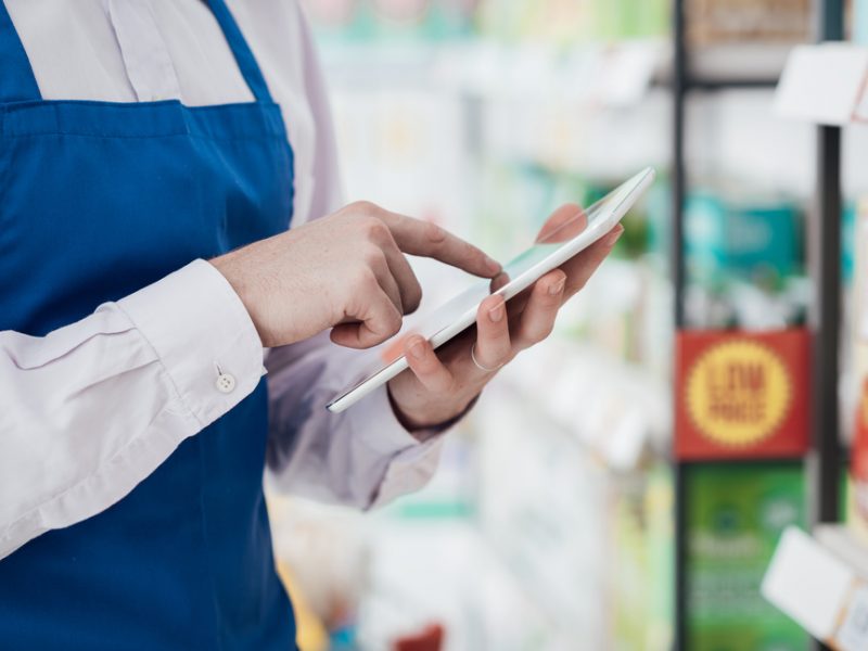 Sharp rise in businesses that struggle to find staff, ONS reveals