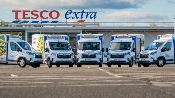 Tesco stores in Glasgow are expected to transfer to an all-electric home delivery fleet. 