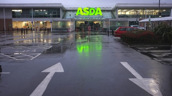Asda has been labelled the “laggard” of the Big 4 grocers as sales remained muted in the run-up to Christmas