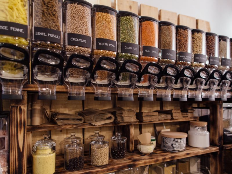 Refillable grocery shop