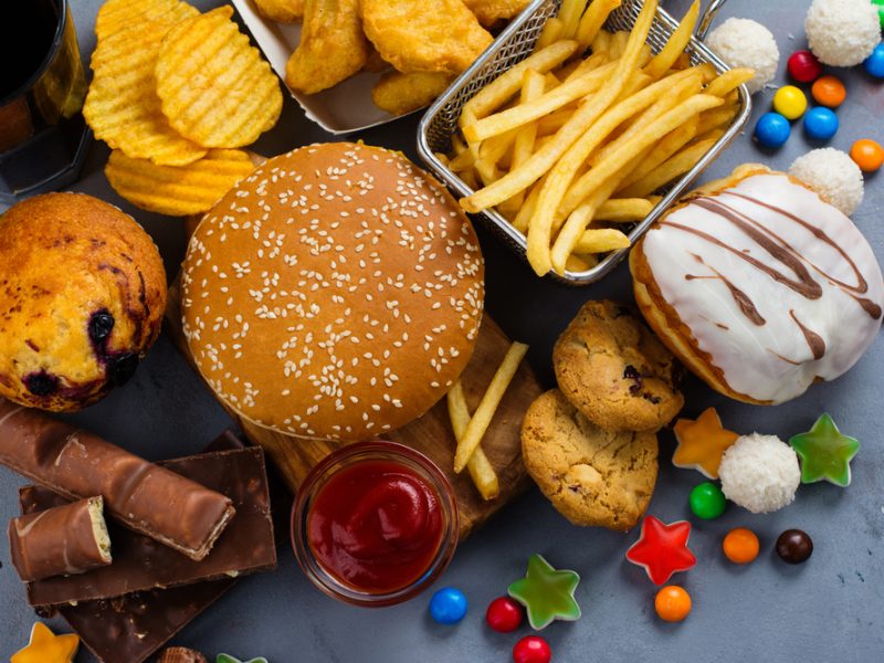 The food industry is finding new ways to advertise unhealthy food to young people, according to a new report.