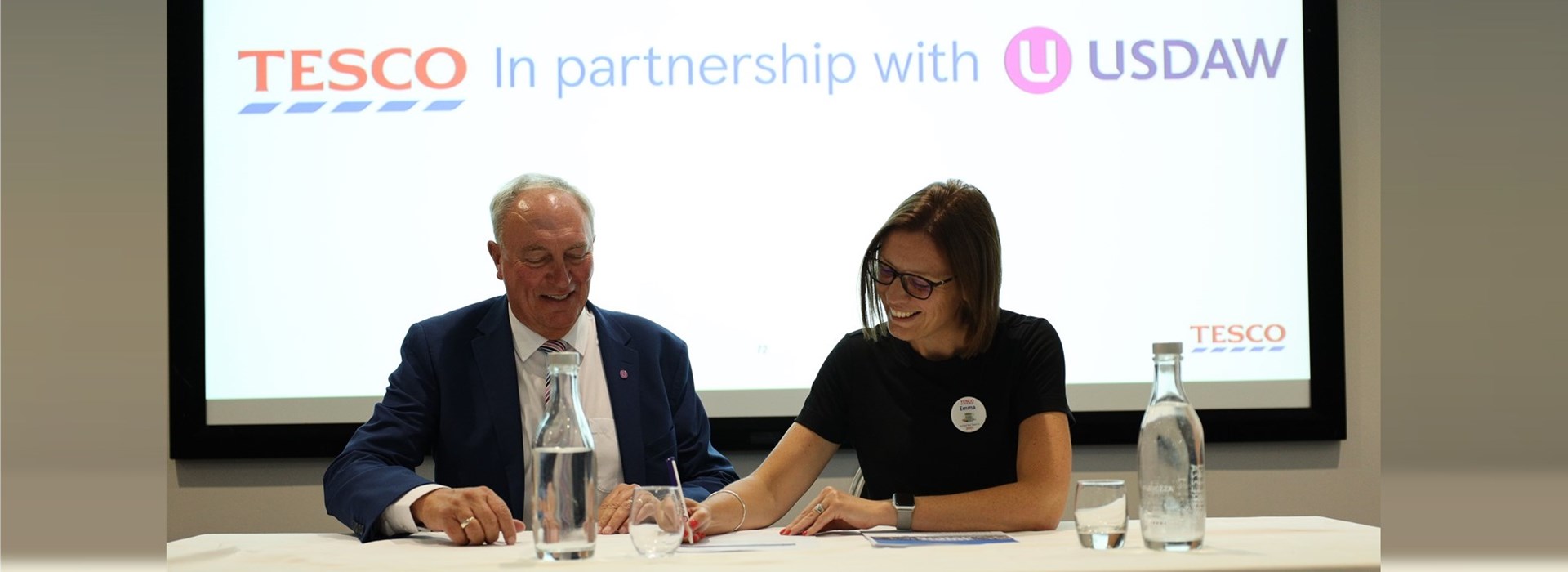 Tesco and Usdaw sign largest private sector union agreement in the UK