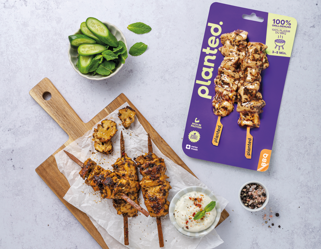 Planted chicken skewers