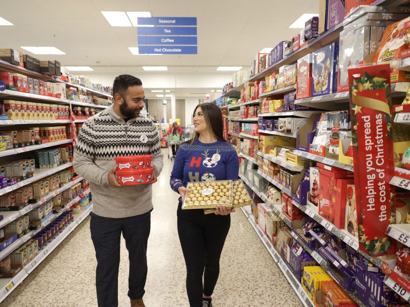 Tesco supermarket Christmas colleagues