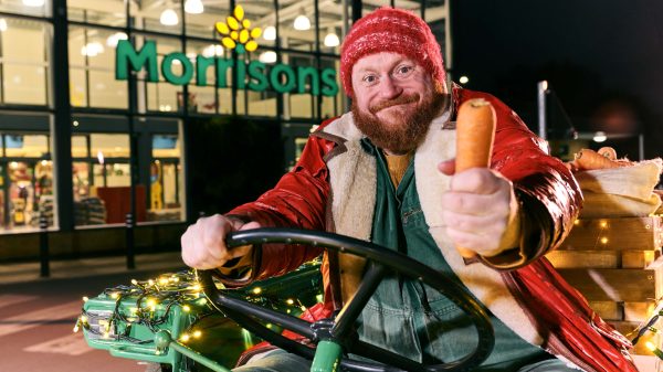 Morrisons gives away free carrots