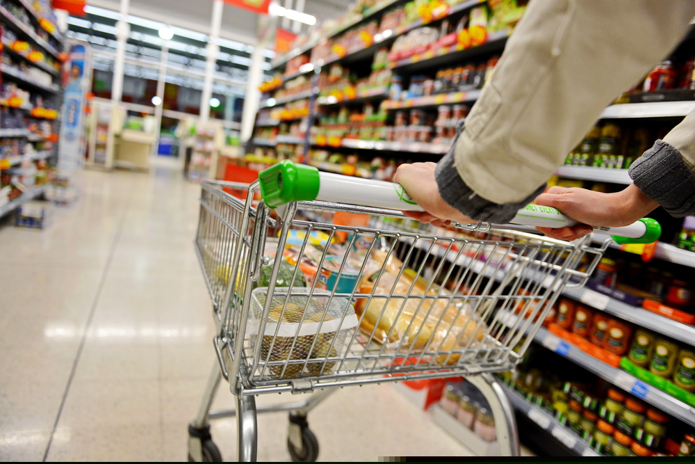 Supermarket shopping trolley - inflation hits 17.2%