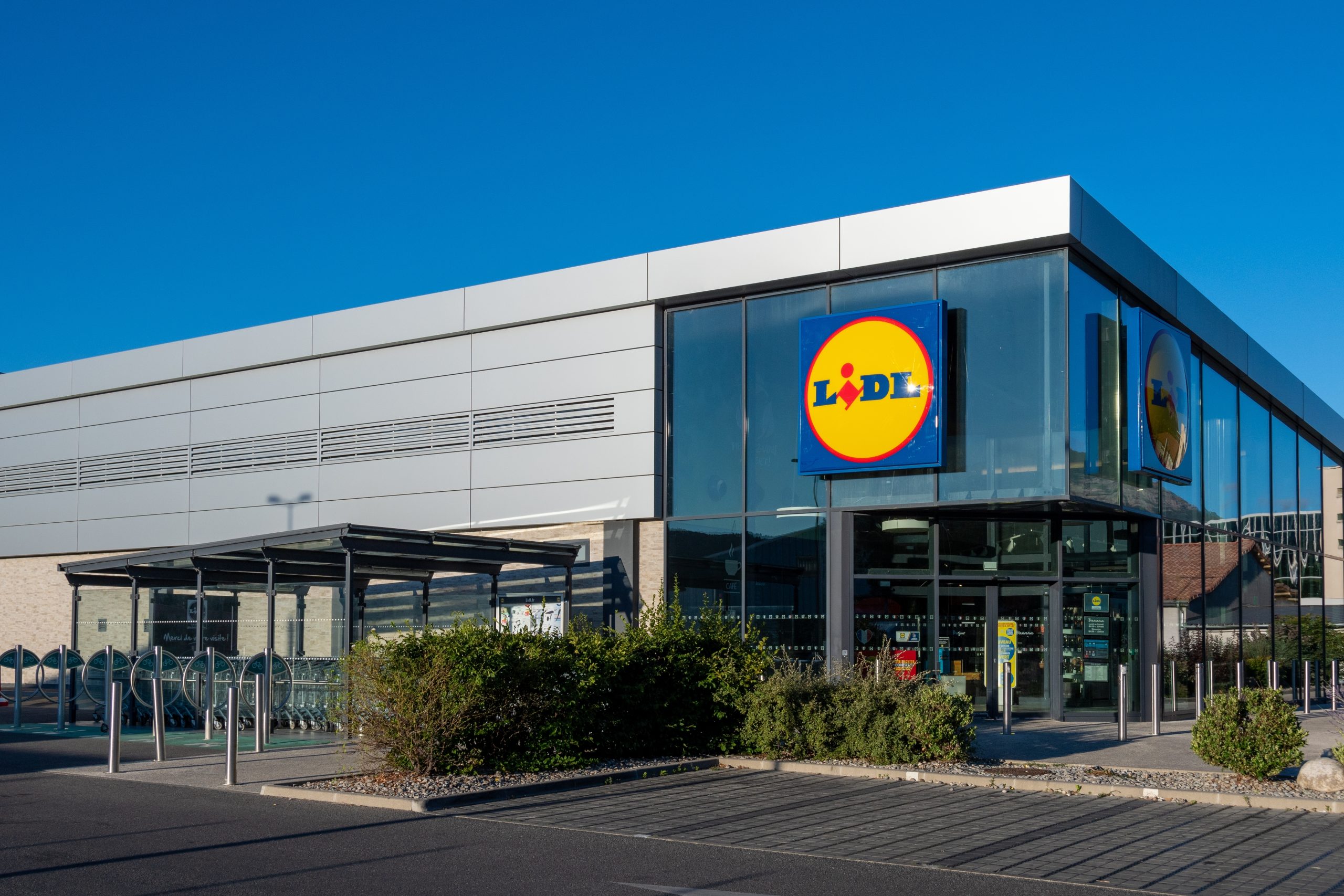 Lidl has become the first supermarket to introduce 28 weeks full pay for colleagues on maternity or adoption leave, here depicting a Lidl store