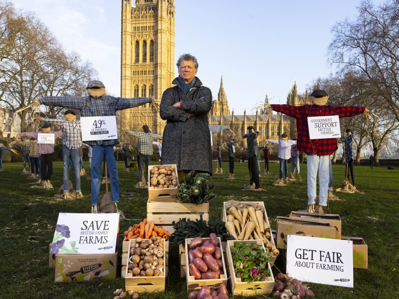 Farmers have formed a protest to call for the government to force leading ‘Big Six’ supermarkets to reform their relationships with suppliers.