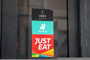 Deliveroo, Just Eat, Uber Eats