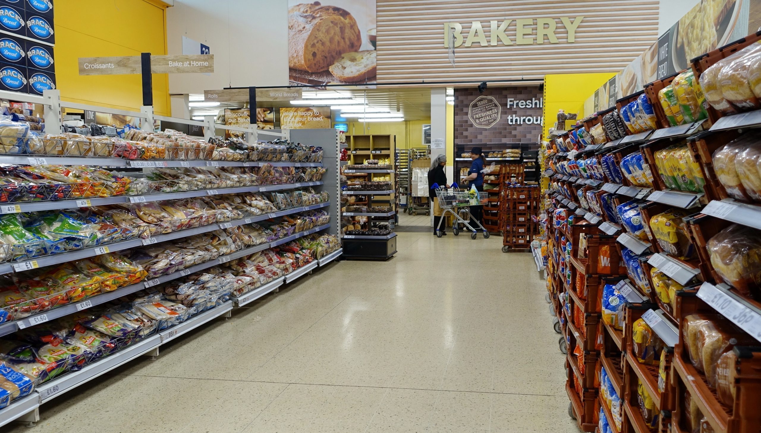 Tesco has been accused of "misleading" bakery marketing claims and breaches of consumer protection regulations by food alliance and campaigners, Sustain.