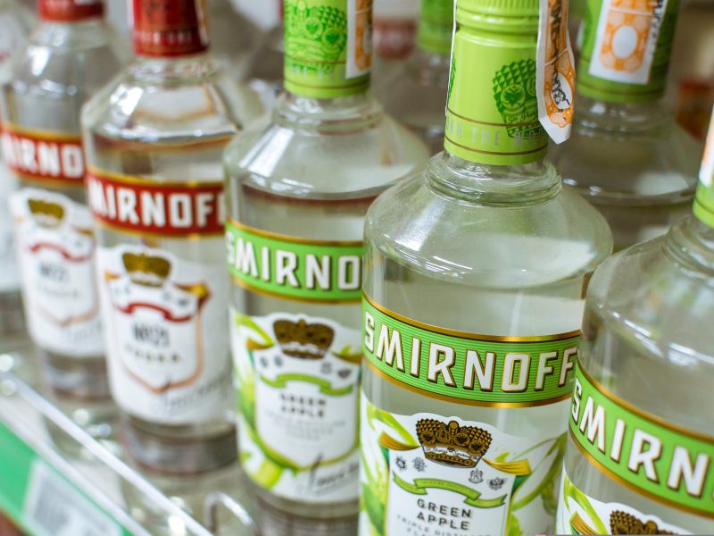 Drinks manufacturer Diageo is shaking up its top summer cocktail predictions, by using AI to identify consumer trends.