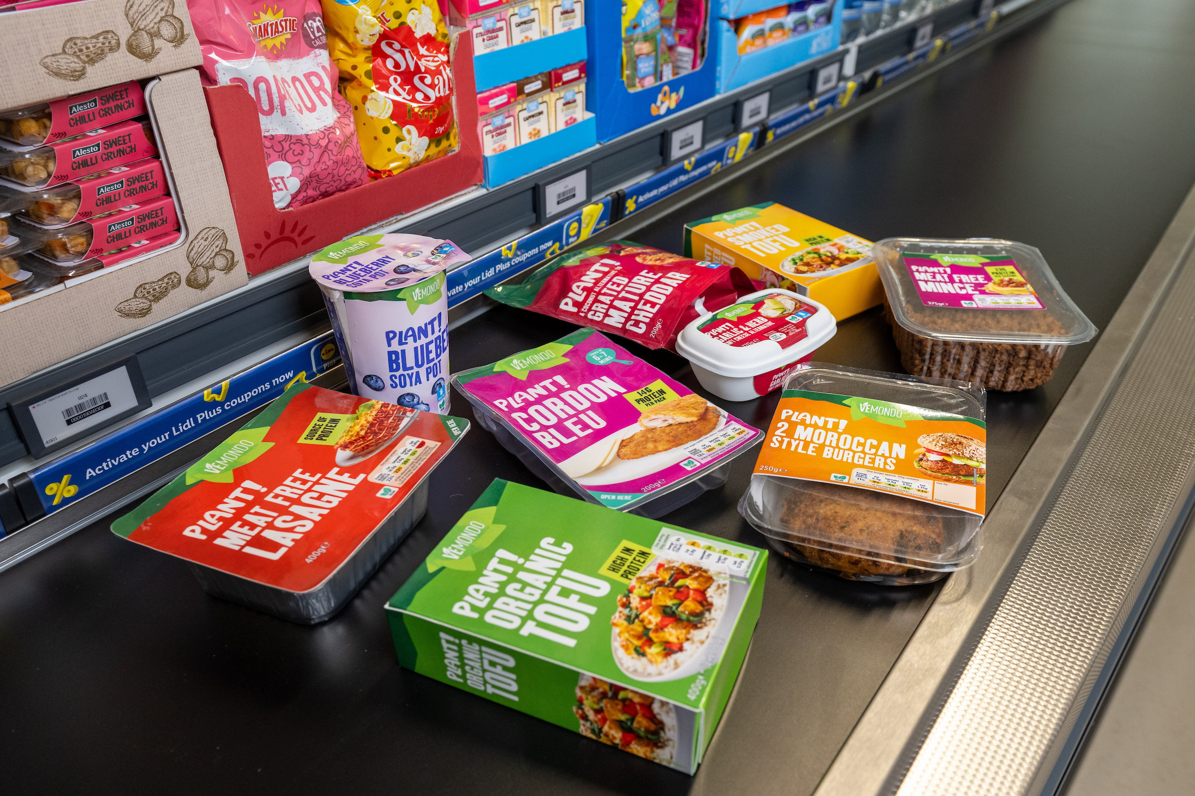 Lidl expands its meat-free range
