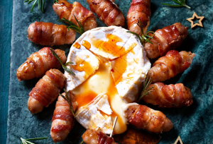 Asda's Exceptional Pigs in Blankets Wreath with Camembert and Hot Honey Drizzle