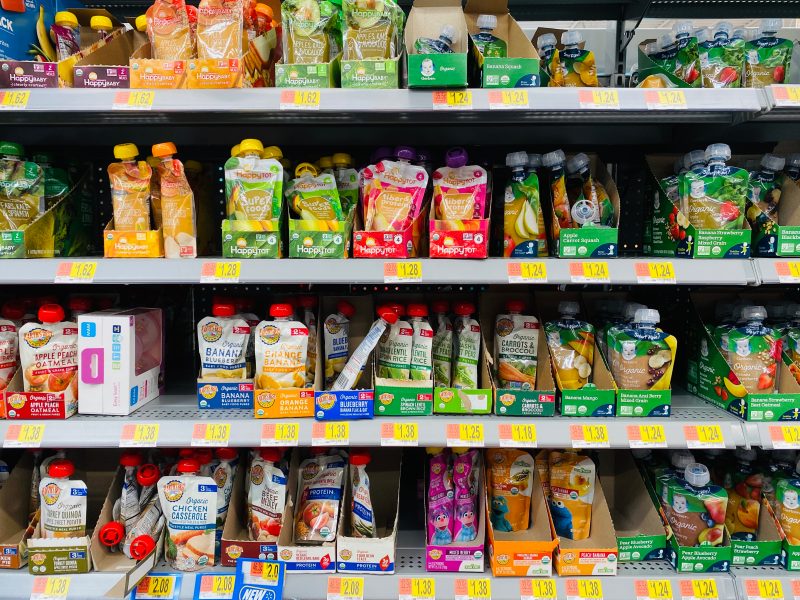 Top baby food brands are failing to meet nutritional needs and are "misleading" parents with their marketing, a BBC probe has found.
