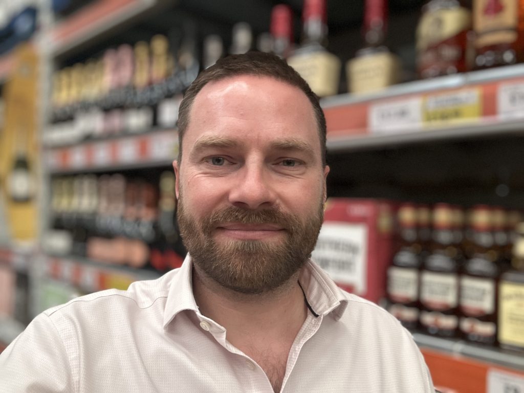 Booker has appointed Pete Bexton as its new Director of Trading for Beers, Wines and Spirits (BWS), as it looks to grow its drinks business across both retail and hospitality.