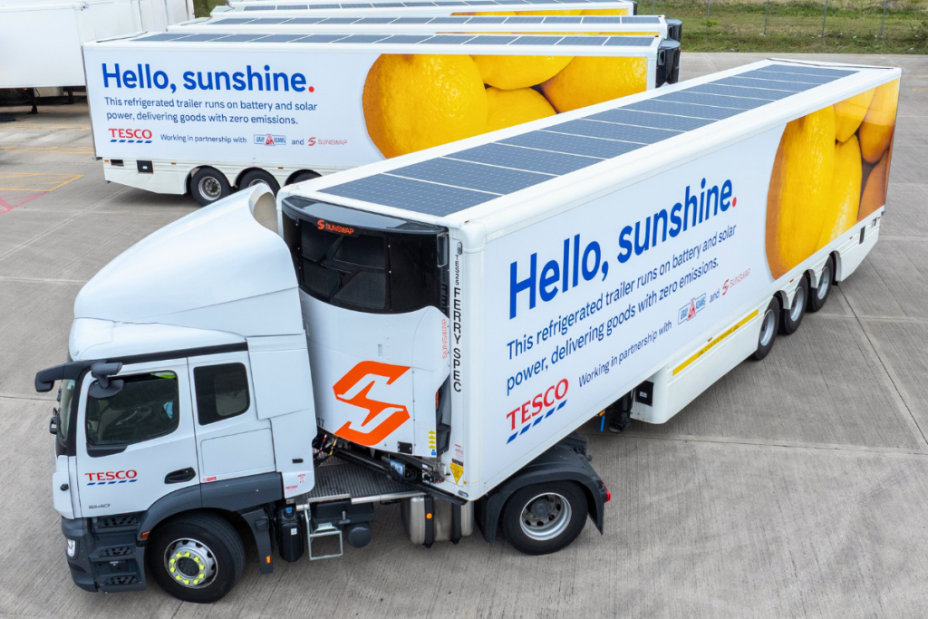 Tesco has begun using solar-powered refrigeration units in its delivery fleet, marking a major step in its plan to cut carbon emissions across its operations.